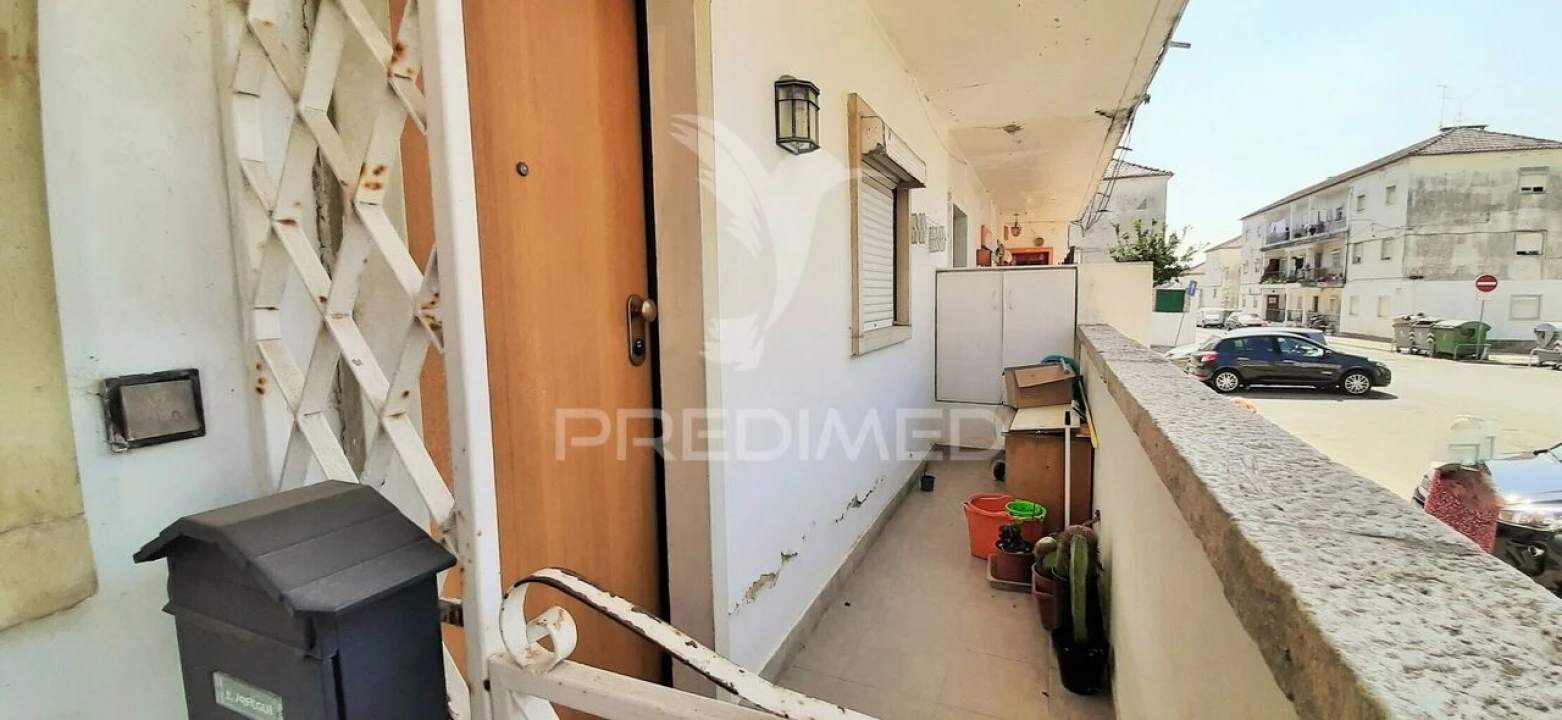 Apartamento T2 para Venda em Pontinha e Famões Foto 21