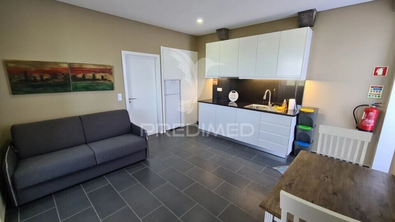 Moradia T4 para Venda em Lajes Foto 23