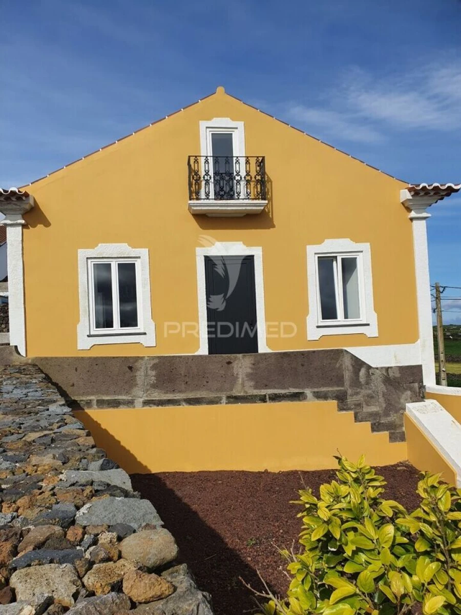 Moradia T4 para Venda em Lajes Foto 7