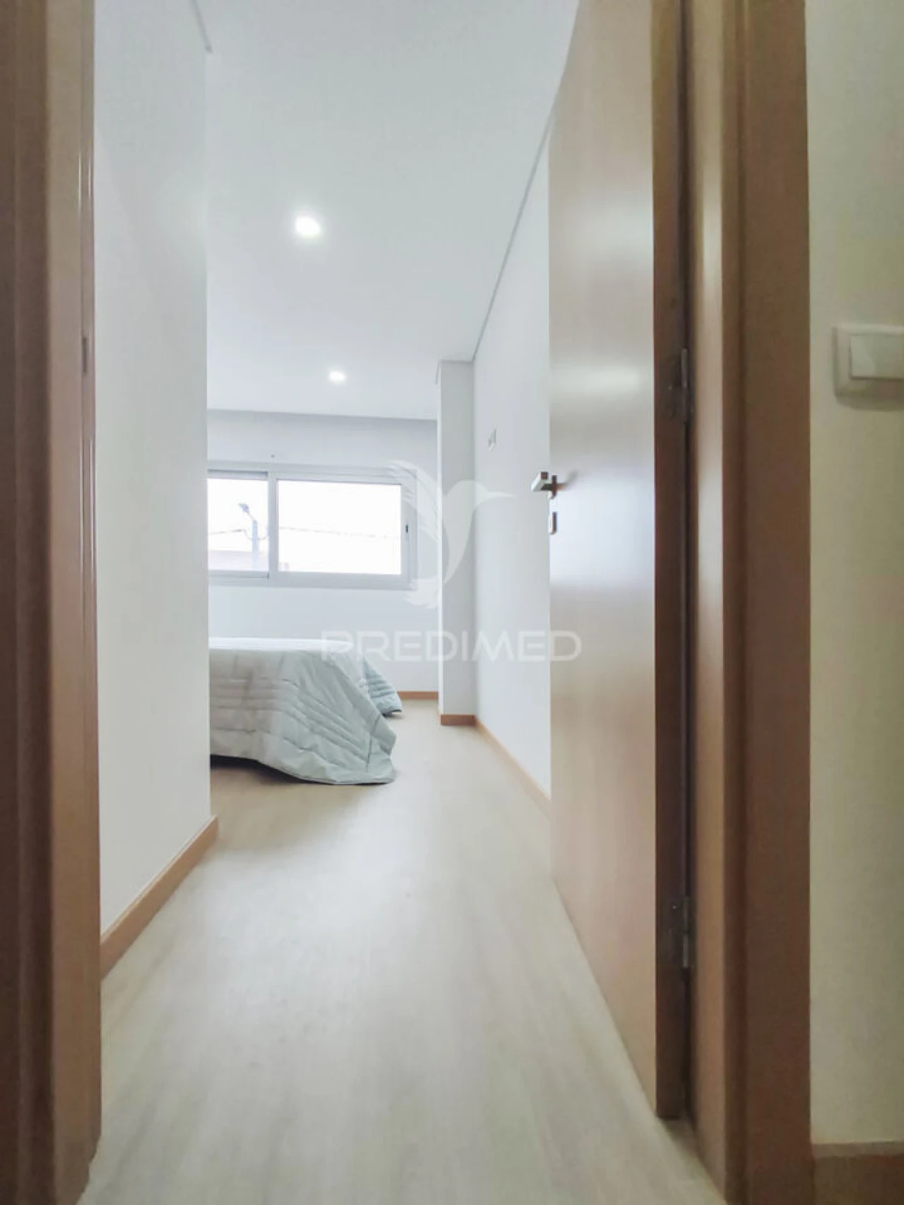 Apartamento T1 para Venda em Urgezes Foto 7