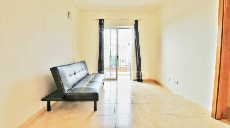 Moradia T3 para Venda em Quelfes Foto 18