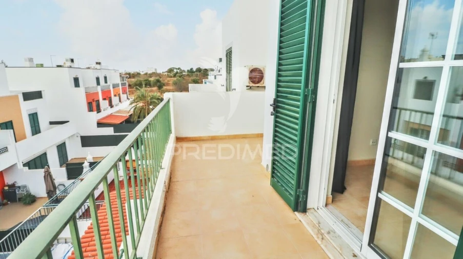 Moradia T3 para Venda em Quelfes Foto 14