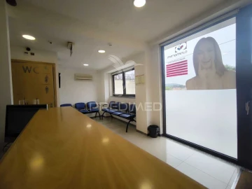 Loja para Trespasse em Martim