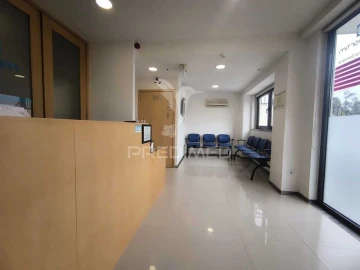 Loja para Trespasse em Martim