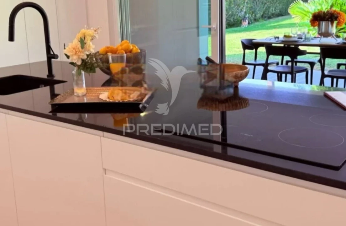 Moradia T4 para Venda em Costa da Caparica Foto 18