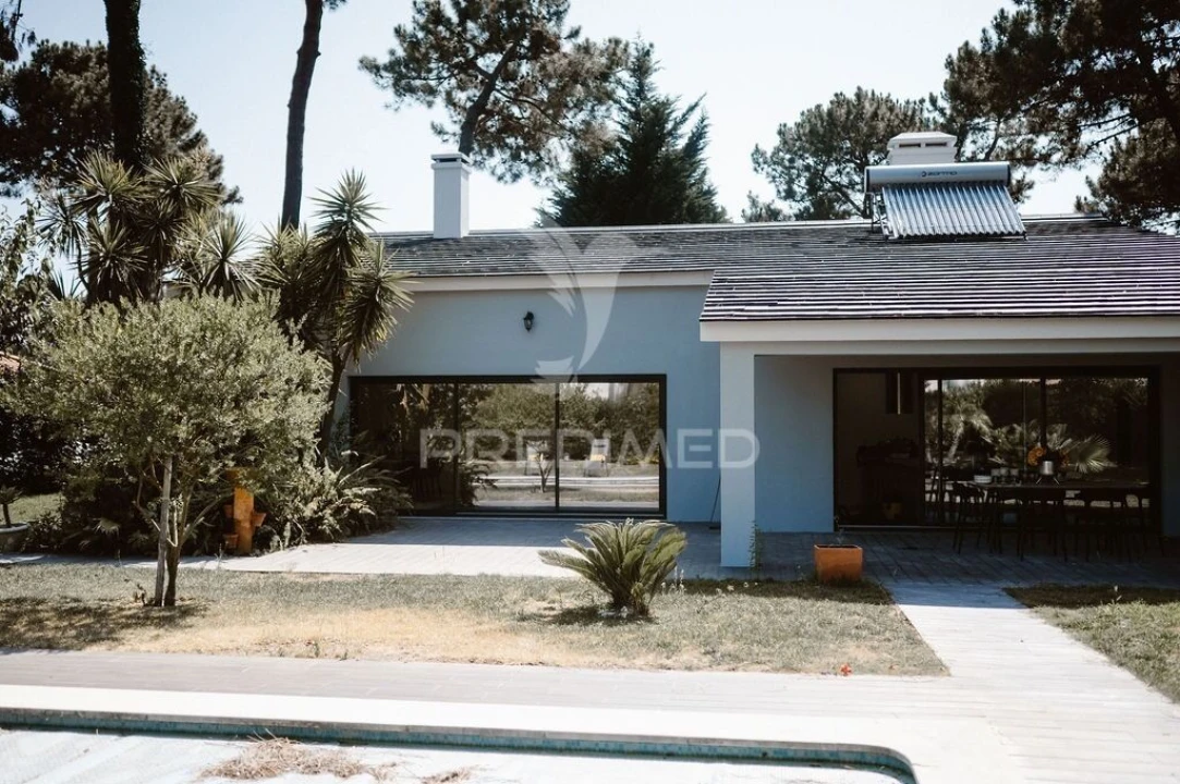 Moradia T4 para Venda em Costa da Caparica Foto 8