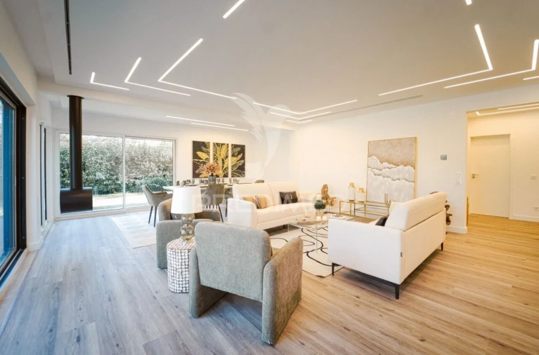 Moradia T4 para Venda em Costa da Caparica Foto 12