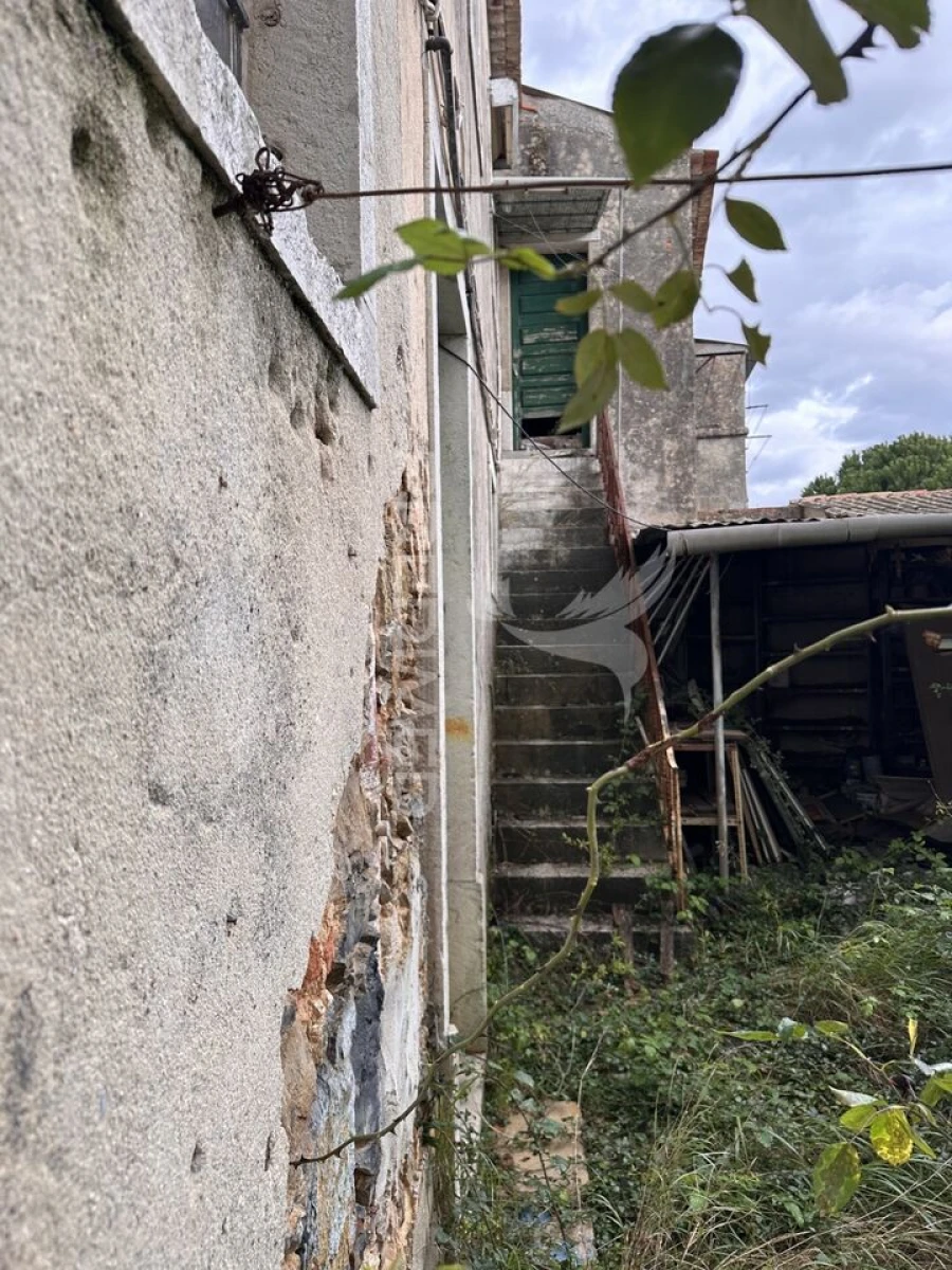 Prédio para Venda em Sesimbra (Castelo) Foto 1