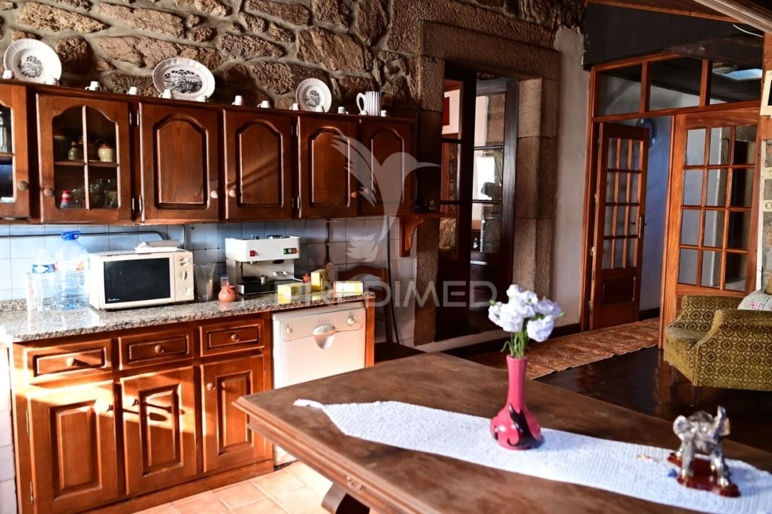 Moradia T5 para Venda em Salto Foto 9