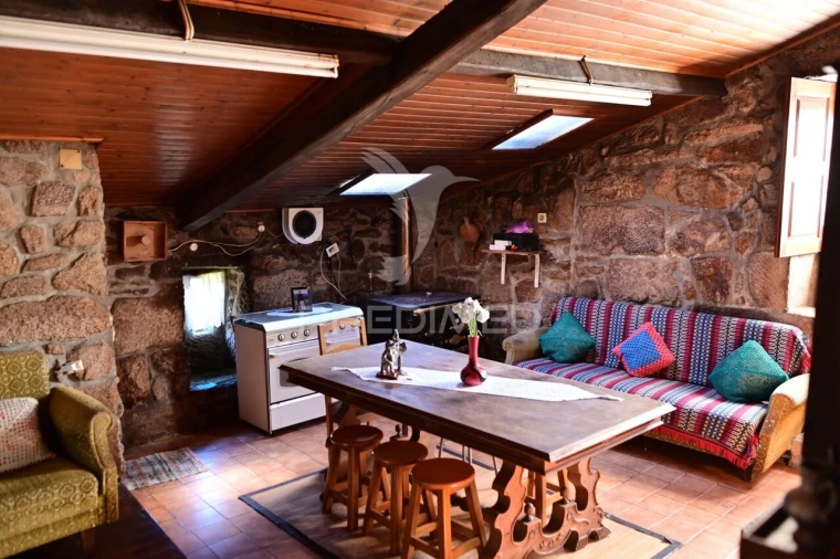 Moradia T5 para Venda em Salto Foto 8