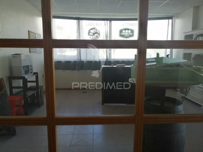 Prédio para Venda em Carvalhal Foto 7
