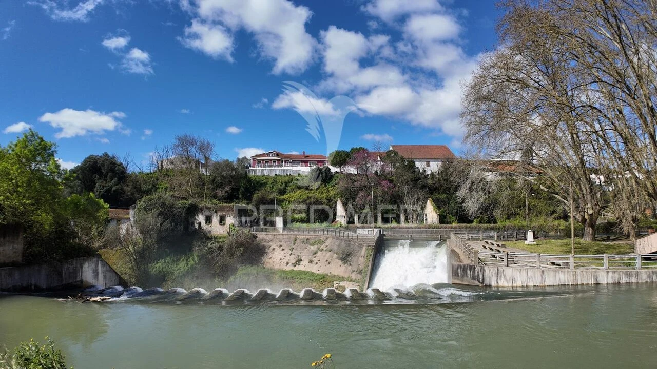 Moradia T3 para Venda em Pernes Foto 9