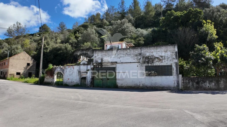 Moradia T3 para Venda em Pernes Foto 4