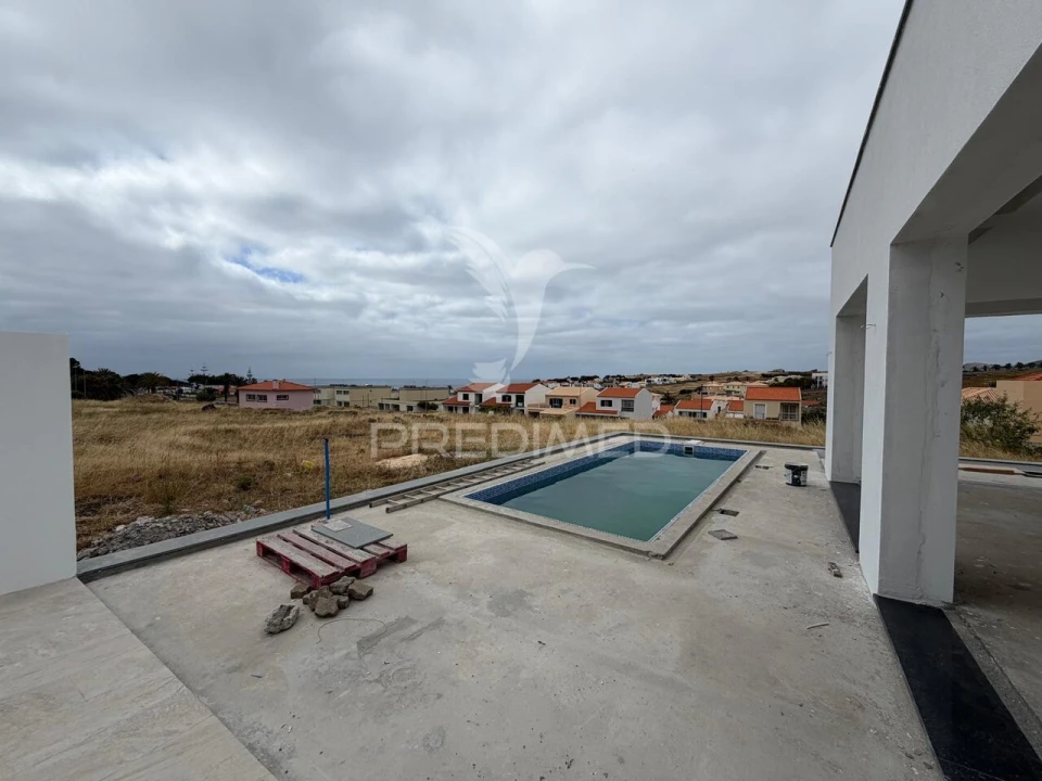Moradia T3 para Venda em Porto Santo Foto 3