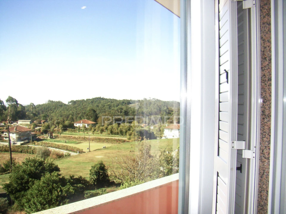 Moradia T4 para Venda em Quinchães Foto 38