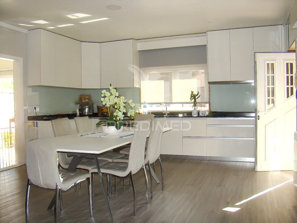 Moradia T4 para Venda em Quinchães Foto 24