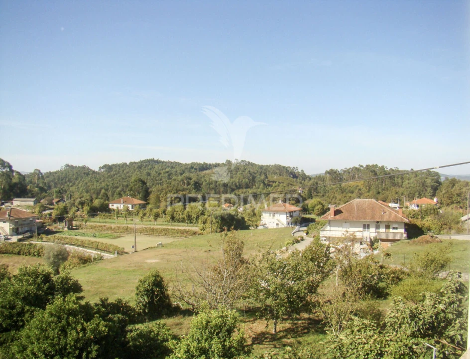 Moradia T4 para Venda em Quinchães Foto 39