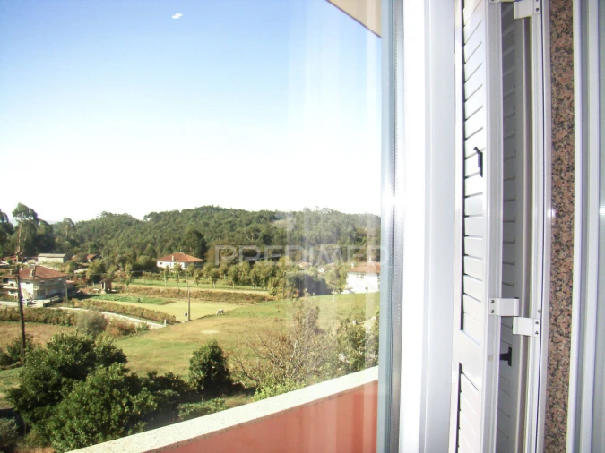 Moradia T4 para Venda em Quinchães Foto 38