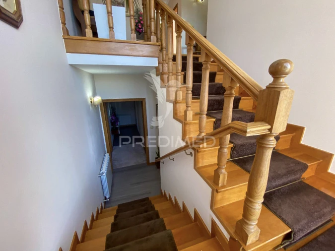 Moradia T4 para Venda em Quinchães Foto 10