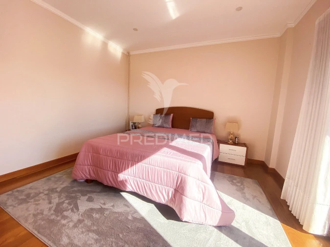 Moradia T4 para Venda em Quinchães Foto 13