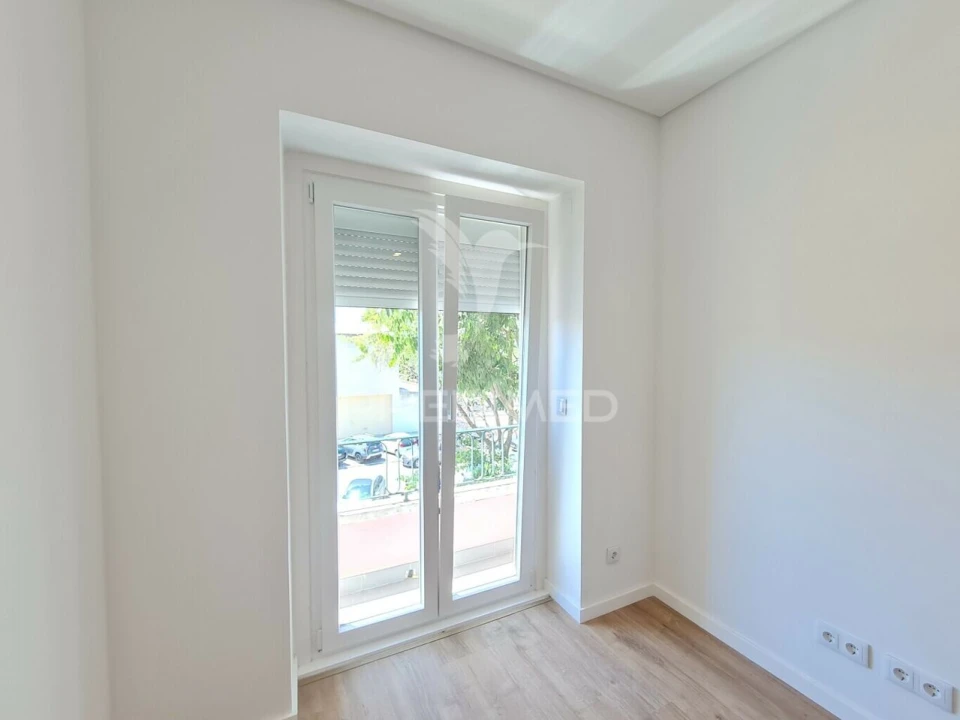 Apartamento T2 para Venda em Benfica Foto 13