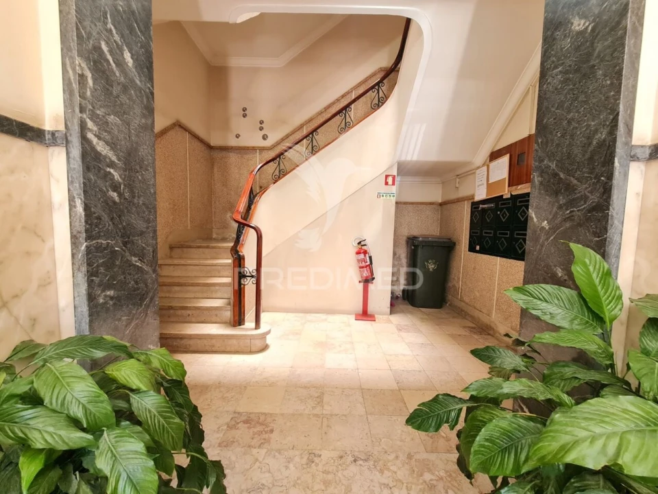 Apartamento T2 para Venda em Benfica Foto 25