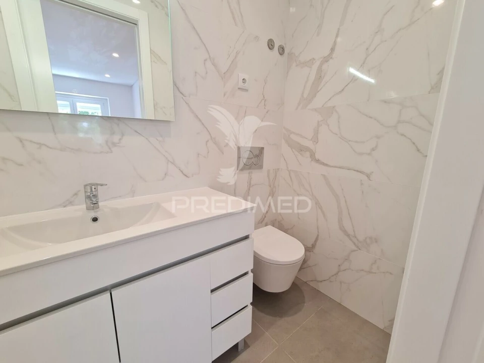 Apartamento T2 para Venda em Benfica Foto 19