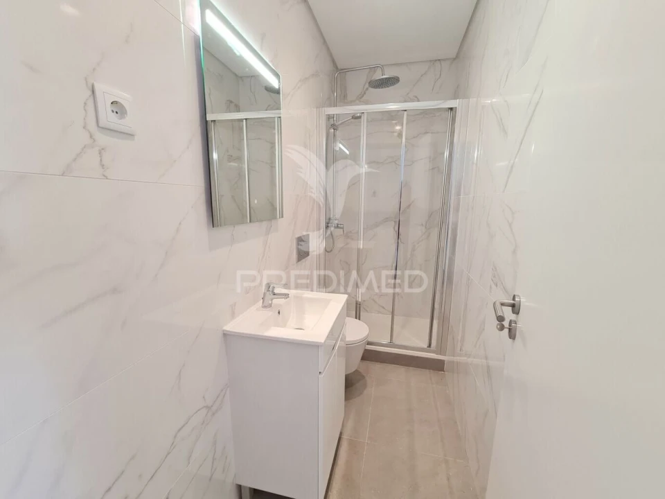 Apartamento T2 para Venda em Benfica Foto 9