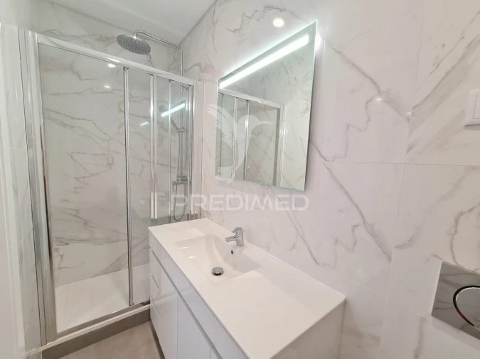 Apartamento T2 para Venda em Benfica Foto 20