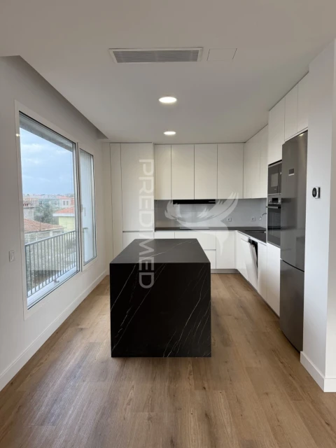 Apartamento T3 para Venda em Leiria, Pousos, Barreira e Cortes