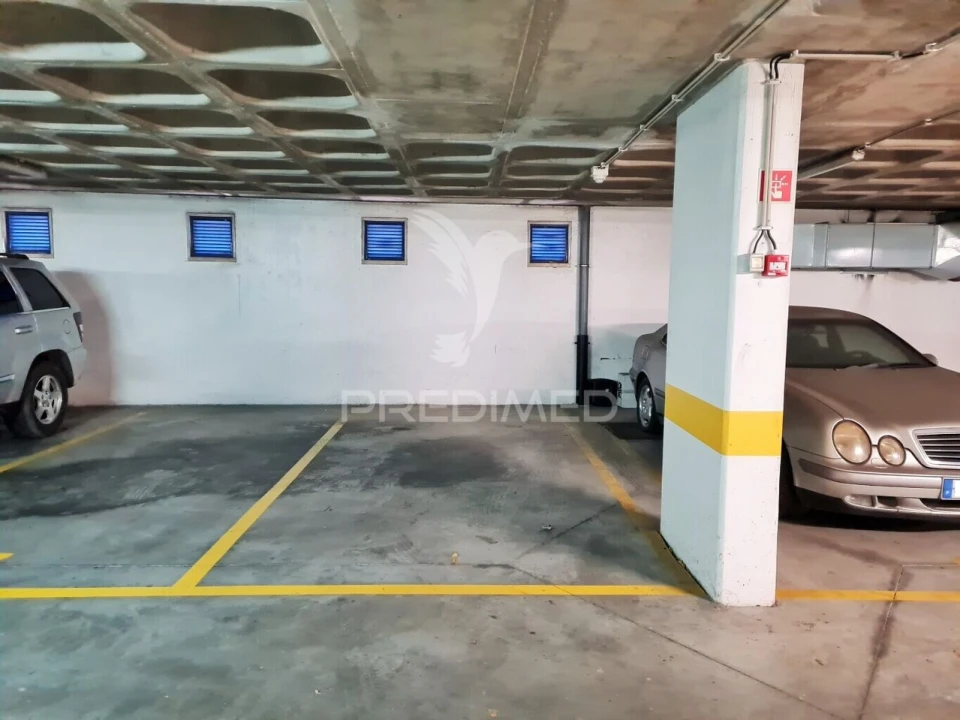 Loja para Arrendamento em Belém Foto 26