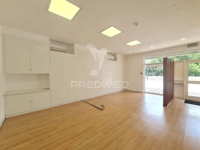 Loja para Arrendamento em Belém Foto 8