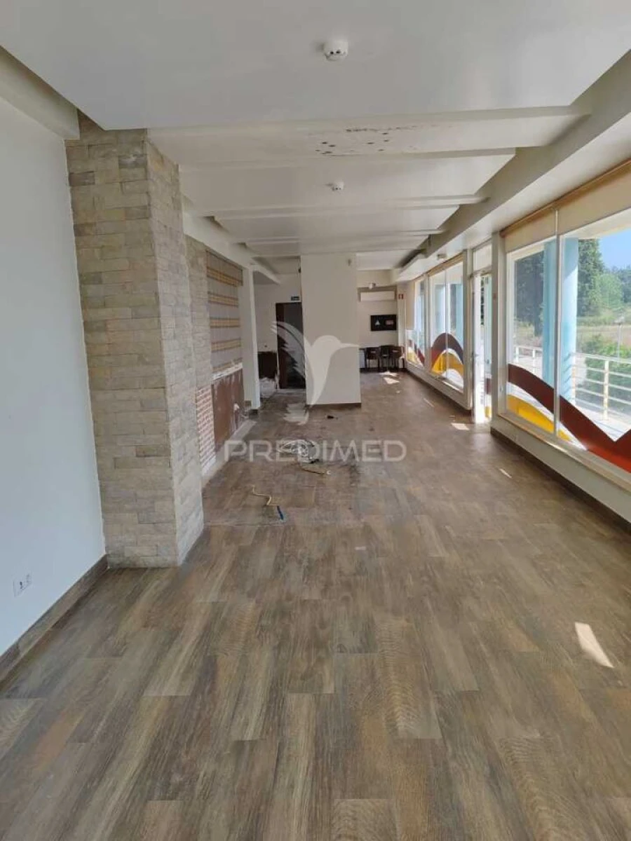 Loja para Venda em Aljubarrota Foto 9