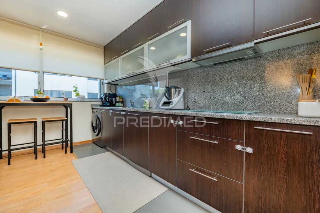 Apartamento T3 para Venda em Vila de Prado Foto 4
