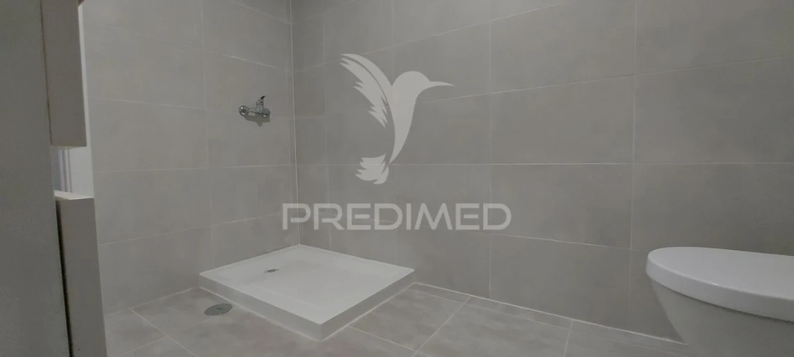 Apartamento T2 para Venda em Amora Foto 10