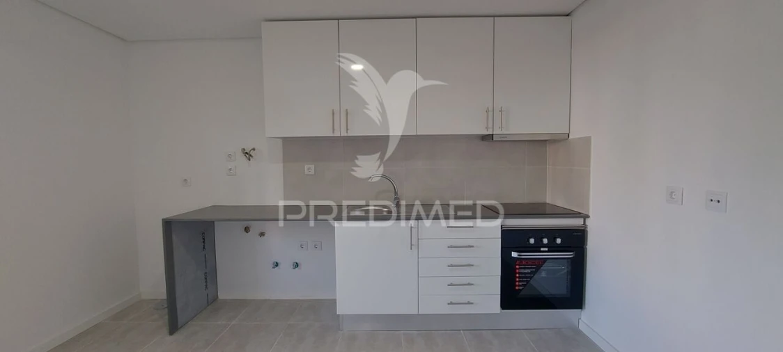 Apartamento T2 para Venda em Amora Foto 1