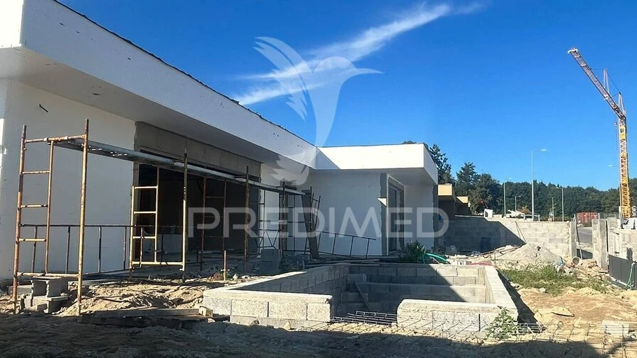 Moradia T4 para Venda em Soutelo