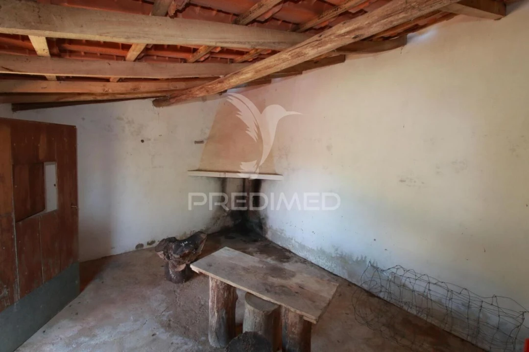 Quinta T2 para Venda em São Martinho das Amoreiras Foto 18