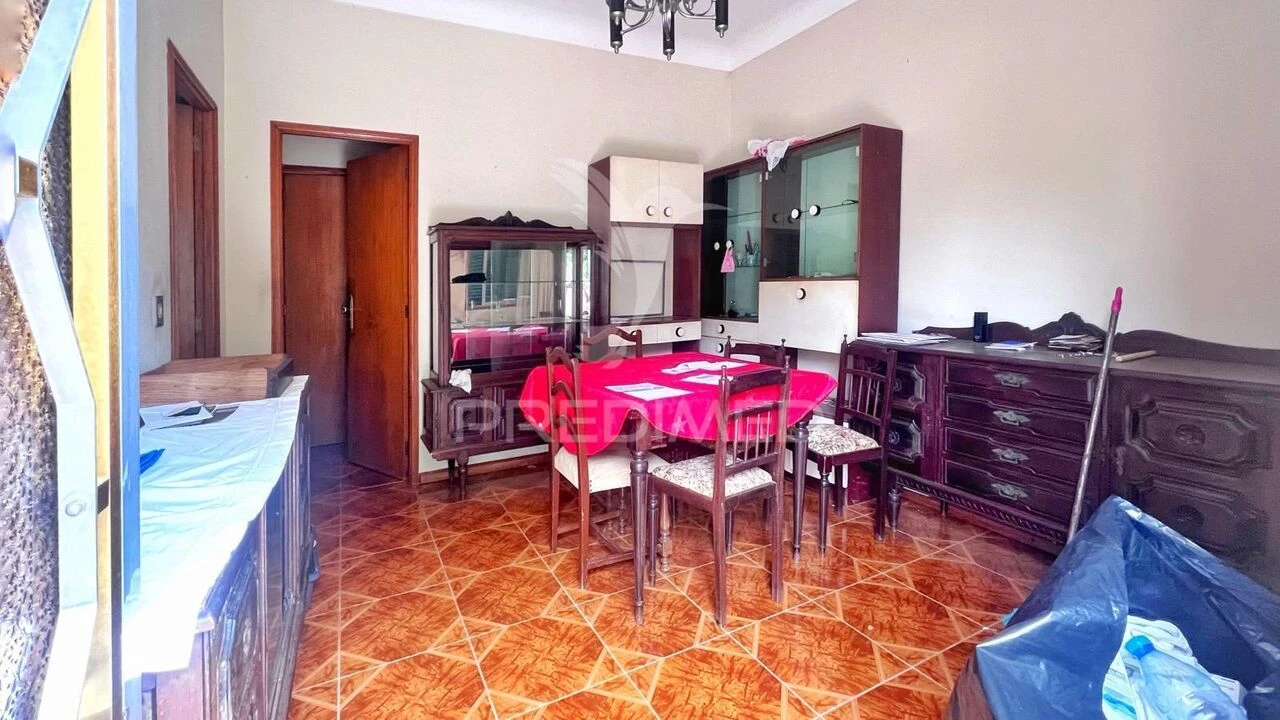 Moradia T4 para Venda em Urgezes Foto 10