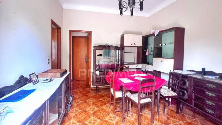 Moradia T4 para Venda em Urgezes Foto 14