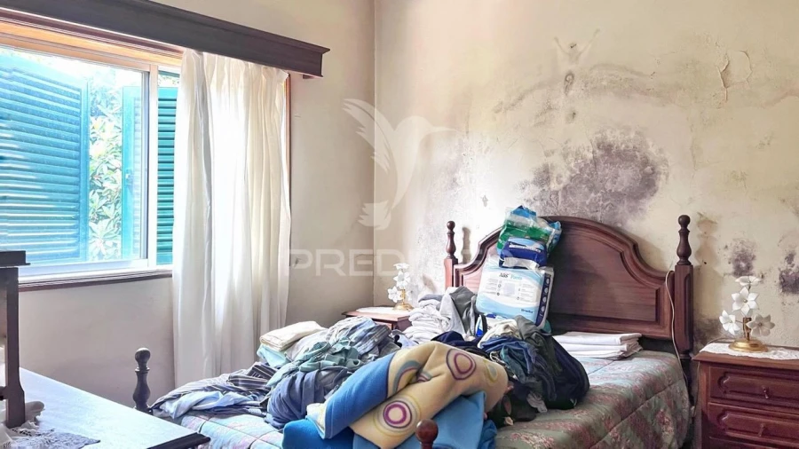 Moradia T4 para Venda em Urgezes Foto 12