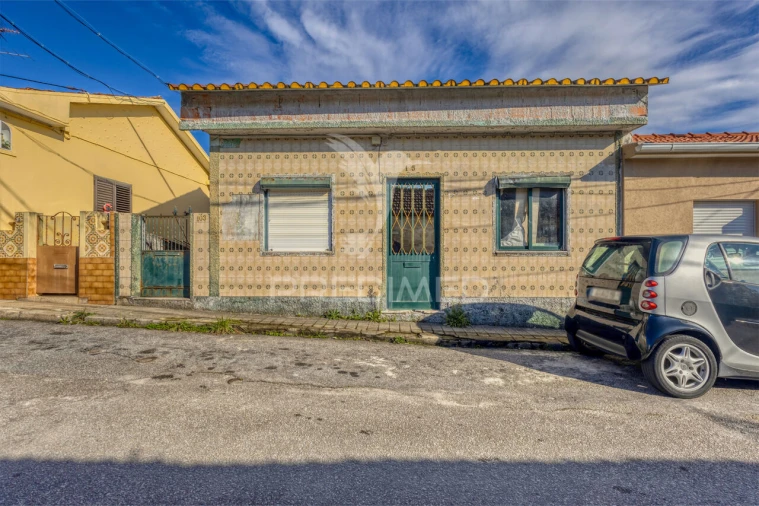 Moradia T4 para Venda em Rio Tinto Foto 1