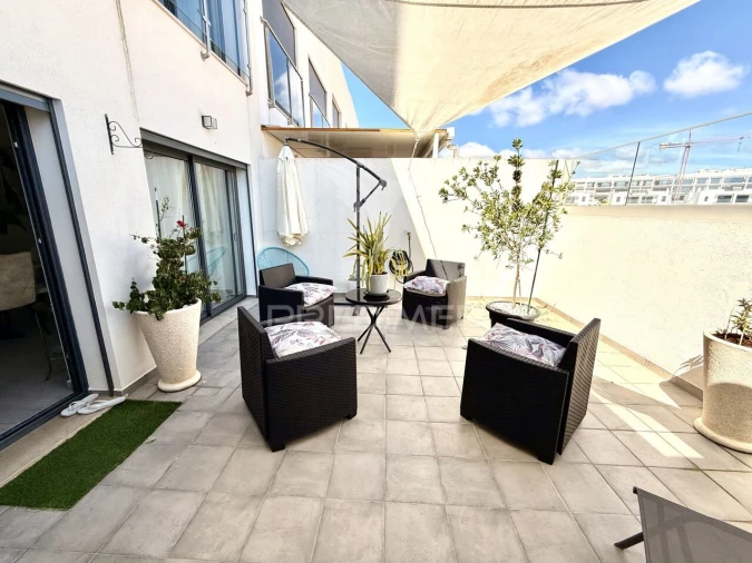 Moradia T3 para Venda em Quelfes Foto 28