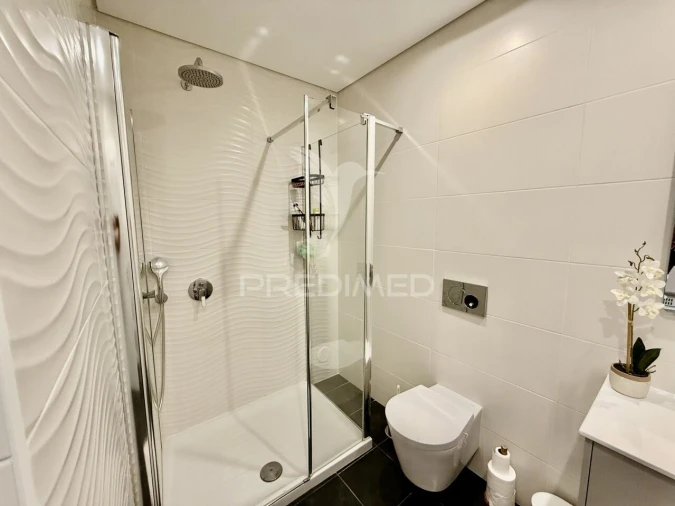 Moradia T3 para Venda em Quelfes Foto 23