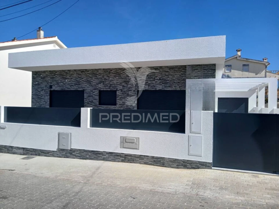 Moradia T4 para Venda em Quinta do Conde Foto 1