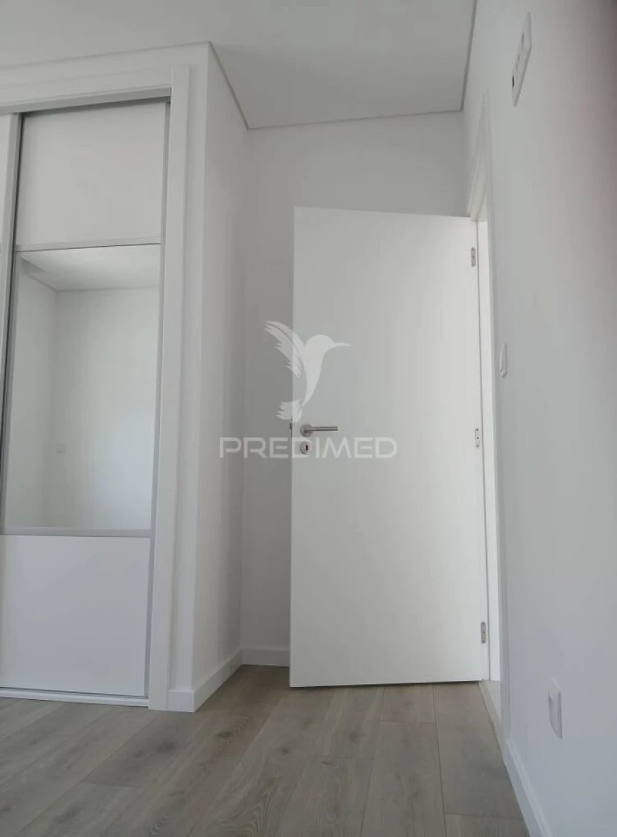 Moradia T4 para Venda em Quinta do Conde Foto 18