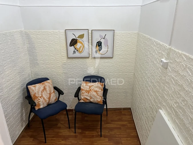 Loja para Arrendamento em Olhão Foto 8