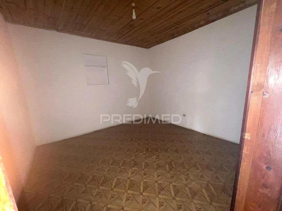 Moradia T0 para Venda em Morais Foto 24