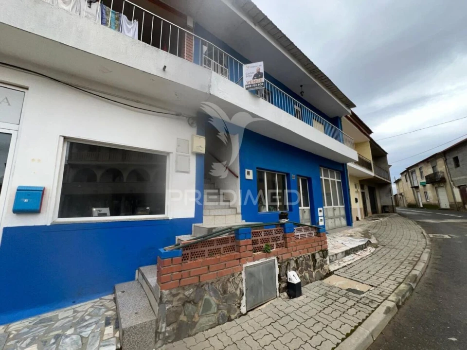 Moradia T0 para Venda em Morais Foto 2