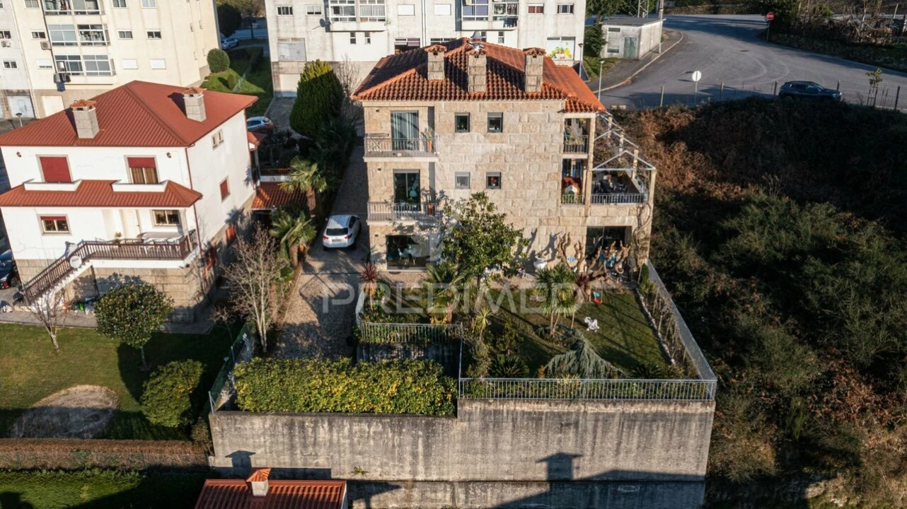 Moradia T3 para Venda em Quinchães Foto 33